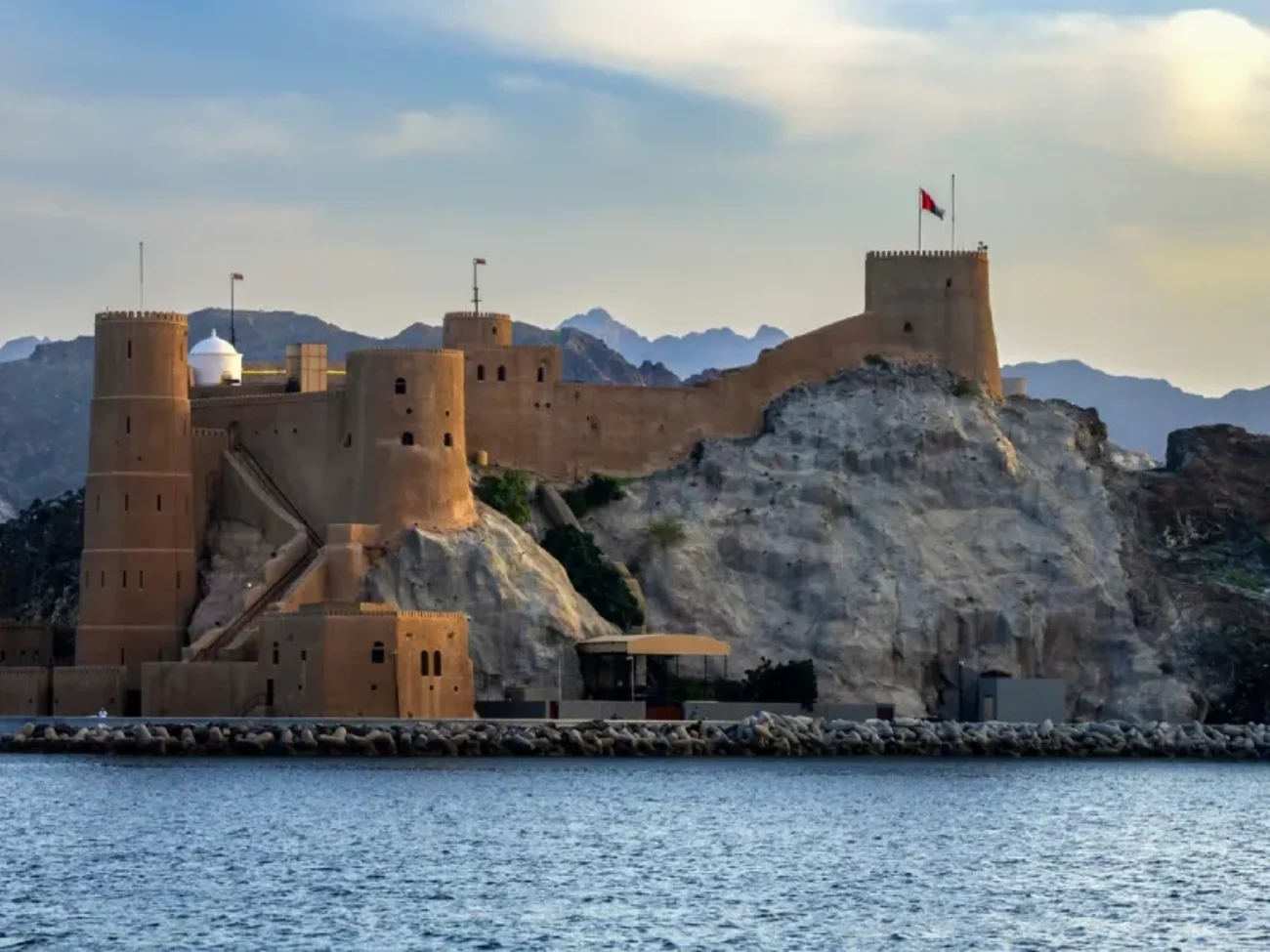 Mirani Fort a Muscat: guida alla fortezza storica